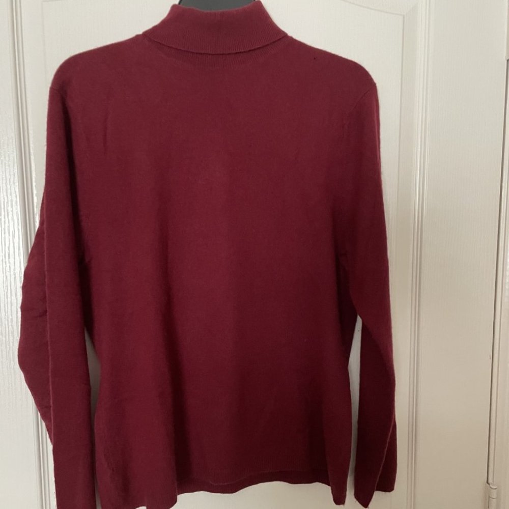 Women's 100% Cashmere Turtleneck Sweater-Maroon- Size L